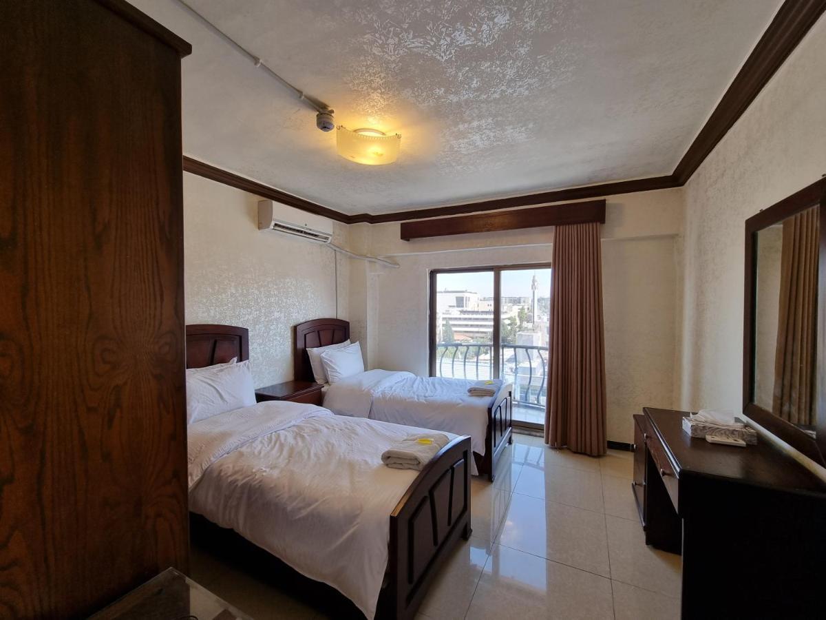 Nahas Plaza Aparthotel Irbid Exterior photo