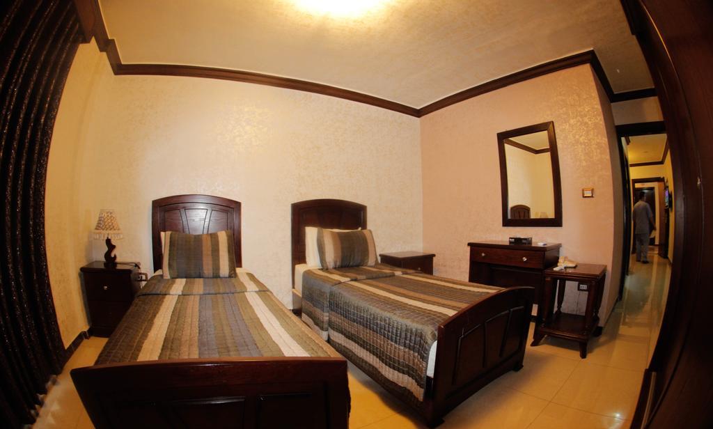 Nahas Plaza Aparthotel Irbid Room photo
