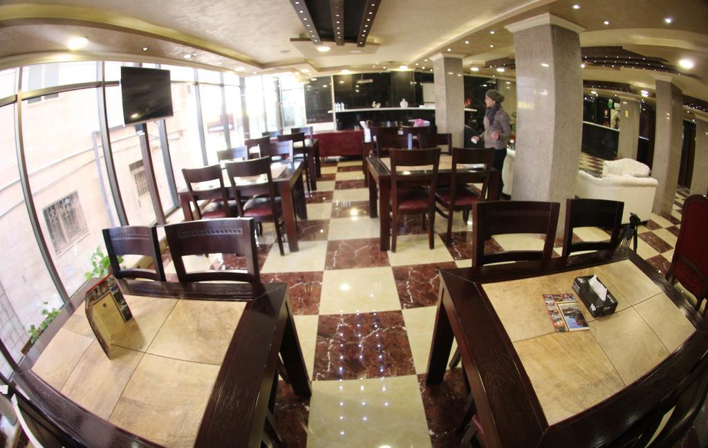 Nahas Plaza Aparthotel Irbid Exterior photo